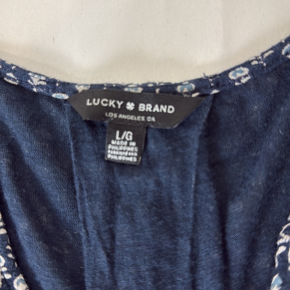 Lucky Brand Navy and White Patterned Top sleeveless V neck High Low Soft - Picture 4 of 6
